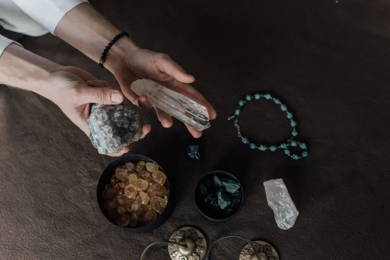 Quand les bijoux deviennent un rituel : l'influence secrète des accessoires sur notre équilibre intérieur